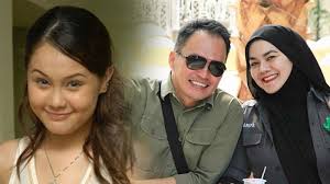 Sarita merupakan istri sah dari pria yang kabarnya dipacari jennifer dunn. Terkuak Ternyata Begini Awal Mula Sarita Mencium Perselingkuhan Sang Suami Dan Jennifer Dunn Tribun Jabar