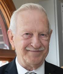 Frank Estes's Instagram, Twitter & Facebook