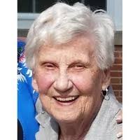 Miriam Crowe's Instagram, Twitter & Facebook