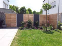 Garten Sichtschutz Ideen Frisch Larche Rhombus Sichtschutz In Kombination Mit Hpl Platten Garten Anlegen