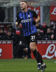 Inter defender milan skriniar has signed a new contract at san siro, ending speculation over a possible summer transfer to either real madrid or manchester united. Inter Milan Defender Milan Skriniar Flattered By Man Utd Talk Dibacain
