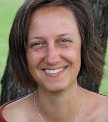 Story of city-dwelling Claire Dunn who lived for a year in Australian bush 