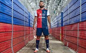 The club competed in serie a, finishing 15th, and in the coppa italia, where they were eliminated in the round of 16. Hier Sind Die Neuen Rossoblu Trikots Der Verein Gibt Die Partnerschaft Mit Adidas Bekannt L Unione Sarda It