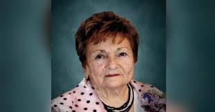 Maxine Christy's Instagram, Twitter & Facebook