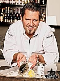 Mike süsser (born 8 january 1971 in itzehoe) is a german chef and author. Stay Spiced Mike Susser Fleur De Sel 8 Krauter Gewurze Gewurzmischungen Kaufen