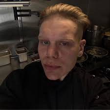 This is Balbarbrixus. His friends call him, Barb. He hates it like he hates  almost everything. #mondaymonster