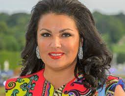 Фото, описание, удобная схема зала. Stil Anny Netrebko