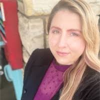 Shannon Longo's Instagram, Twitter & Facebook