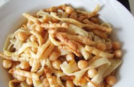 La recette par l'italie dans ma cuisine. La Ricetta Della Ciceri E Tria La Pasta Fritta Con I Ceci Salentina