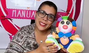 Manualidades Danari: Maureen sacó adelante a sus hijos con su  emprendimiento