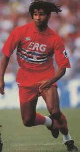 Roberto mancini non è 'uno qualunque' è si il commissario tecnico della nazionale, ma per i tifosi della sampdoria è e resterà per sempre il numero dieci. Roberto Mancini Striker And Kit Designer Museumofjerseys Com