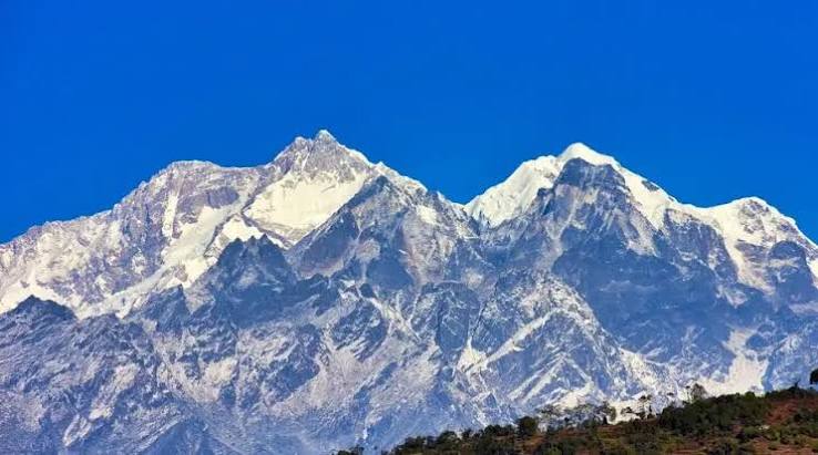 Kangchenjunga (8,586m)
