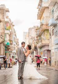 Old World Charm In Havana Cuba Wedding Destination Wedding Cuba Pictures