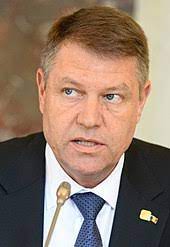 După 15 ani de activitate ca profesor, klaus iohannis a fost numit în conducerea învățământului local din sibiu. Klaus Johannis Wikipedia