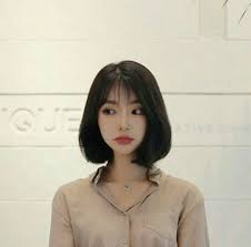 From the blunt bob to the classic lob, check out what are the 2020 korean short hairstyle trends you need to get onboard with! Korean Girl Icons Tumblr Ulzzang ì•ˆëŠ Short Hair With Bangs Ulzzang Short Hair Korean Short Hair