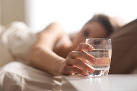 7 formas de emagrecer bebendo água em jejum pela manhã - Minha Vida