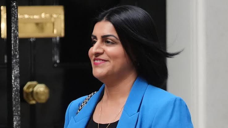 New home secretary to host talks on people smuggling as small-boat crossings hits 30,000 | UK News | Sky News