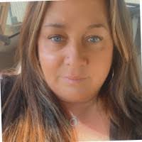 Alejandra Farrell's Instagram, Twitter & Facebook