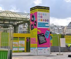 Http Www Celize Com Images Habillage Chantier Grand Totem Chantier Jpg Chantier Habillage Totem