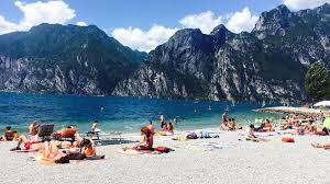 Der aufenthalt auf dem campingplatz ist nur für personen ab 18 jahren gestattet. Lago Di Garda Der Gardasee Travelgrapher De