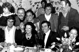 Mitolojisine göre lir, hermes tarafından icat edilmiştir. Aramizdan Ayrilisinin 21 Yildonumunde Kemal Sunal Hakkinda Daha Once Hicbir Yerde Duymadiginiz 15 Bilgi Onedio Com