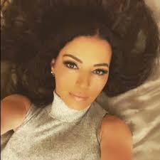 Katie Burge (@KatieFarnsworth)