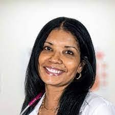 Carmela Londino's Instagram, Twitter & Facebook