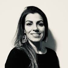 Barbara Cristina (@BEgarhos)