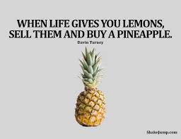 32 Funny When Life Gives You Lemons Quotes Shake Jump In 2020 Funny Women Quotes Lemon Quotes Funny Quotes