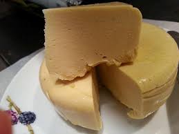 Produrre il formaggio in casa non è difficile, ma avrete bisogno di tempo, attenzione e passione, qui vi spieghiamo come fare. Ceciotta Idee Alimentari Ricette Vegane Ricette