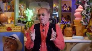 Renzo arbore, l'addio in lacrime a luciano de crescenzo: Oggi In Tv Tutta La Programmazione Di Lunedi 7 Dicembre