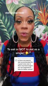 Replying to @cressentmusic Singer foods! Good & Bad!! #singersoftiktok  #vocalsoftiktok #vocaltips #singertips #vocalcoach #voicelesson