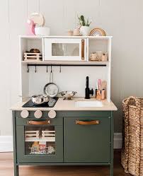 15 idées pour transformer la cuisine duktig pour enfants. Ikea Hack 6 Tutos Relooker La Cuisine Duktig Shake My Blog En 2020 Cuisinette Ikea Renovation Cuisine Cuisinette