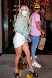 Hailey baldwin los angeles, shorts · hailey bieber shows off her slender legs while out for dinner with justin bieber at 'tre lune' in montecito, california. Celebsfirst Latest Celebrity Hq Pictures Paparazzi Photos Celebsfirst