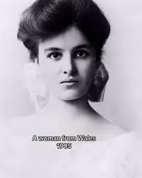 Tanta bella gente ieri sera a Genova per la @globalsumudflotilla ☮️☮️☮️