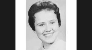 Gretchen Bogan's Instagram, Twitter & Facebook