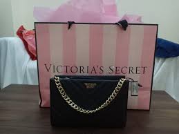 37 results for victoria secret pink crossbody bag black. Victoria S Secret F19 Crossbody Handbag Black With Gold Chain Byebags Women S Fashion Bags Wallets On Carousell