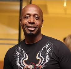 On this date: March 30th, 1962. 𝙎𝙩𝙤𝙥! 𝙃𝙖𝙢𝙢𝙚𝙧 𝙏𝙞𝙢𝙚! U.S. Navy  Veteran and musical artist Stanley Kirk Burrell, a.k.a. MC Hammer, is born  in Oakland California. Best known for his early 90s