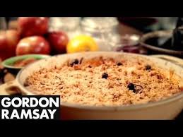 Apple And Cranberry Crumble Gordon Ramsay Youtube Gordon Ramsay Recipe Gordon Ramsey Recipes Apple Crumble