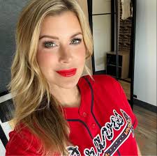 Happy Birthday to my beautiful wife @haleygraydon1 🥳🥳🥳 What a gift from  the Lord He has given you to spend the day with our Macie girl 💕💕 Haley  you are the strongest