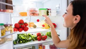 La capsaicina infatti, il composto chimico che dona al peperoncino quel suo taglio tipicamente piccante, può aiutare. 8 Cibi Che Aiutano Ad Accelerare Il Metabolismo Per Smaltire I Chili Di Troppo