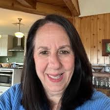 Meryl Eisenberg's Instagram, Twitter & Facebook