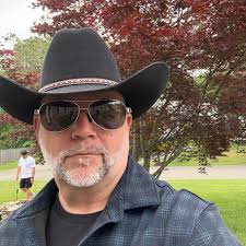 What app to use to avoid parkways when traveling with trailers off Long  Island?