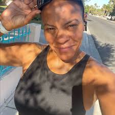 Crumbl” Caramel Cheesecake Cookies Dupe #cookies #crumbl #cookie  #sugarcookie #chocolatechipcookies #baking #dessert #chefbae #fyp #Atlanta  #baker #bettycrocker