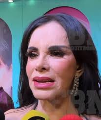 😮 Lucía Méndez sorprende sin filtros: luce muy diferente, pero sigue  espectacular a sus 70 años ✨ La actriz y cantante Lucía Méndez volvió a ser  tema de conversación tras aparecer sin