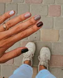 How to remove gel nail polish. Nail Art Short Gel Nails Minimalist Nails Neutral Nails