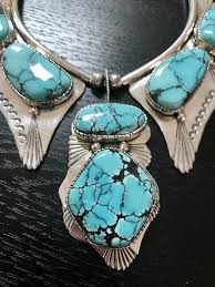 Stunning Necklace Earrings And Ring Set By Navajo Artist Tom Etsy In 2021 Turquoise Stone Jewelry Silver Turquoise Jewelry Beautiful Jewelry