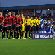 O futebol do nordeste voltou com a sua competição mais querida, a copa do nordeste, cheia de mudanças no regulamento, sport e confiança entram em campo para mais um jogo nesta reta final da competição. Na Corda Bamba Sport Precisa Vencer O Confianca E Torcer Por Mais Resultados Para Avancar As Quartas De Final Da Copa Do Nordeste Bolavip Brasil
