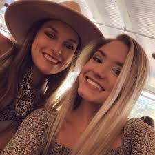 Loren Alexander's Instagram, Twitter & Facebook