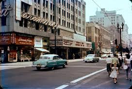 Big bear, santa monica & more. Los Angeles Theatres Metropolitan Paramount Theatre History